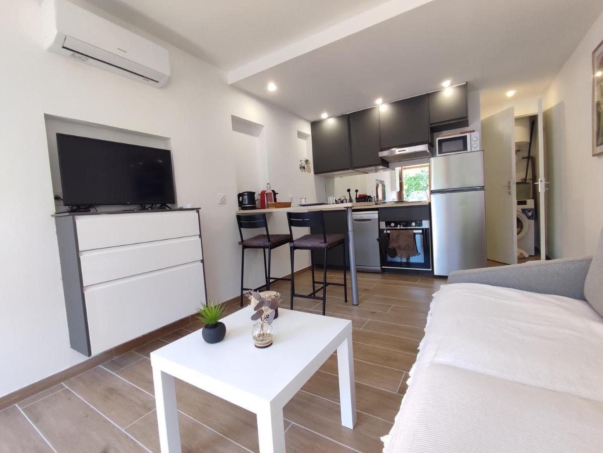 Charmant Studio Lavandou - 500M Plage Льо Лаванду Екстериор снимка